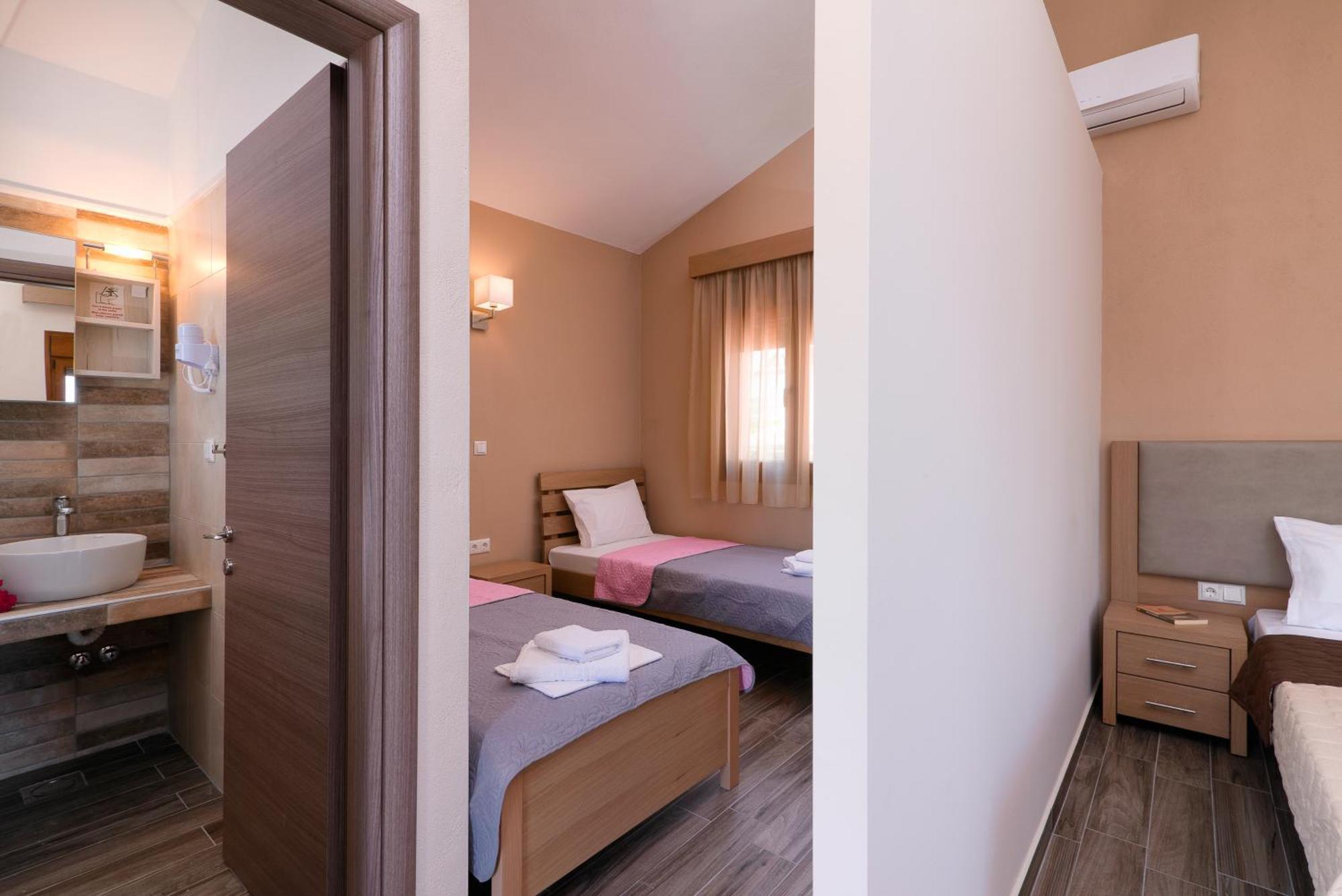 Kapsogeorgis Rooms กอยนิรา ภายนอก รูปภาพ
